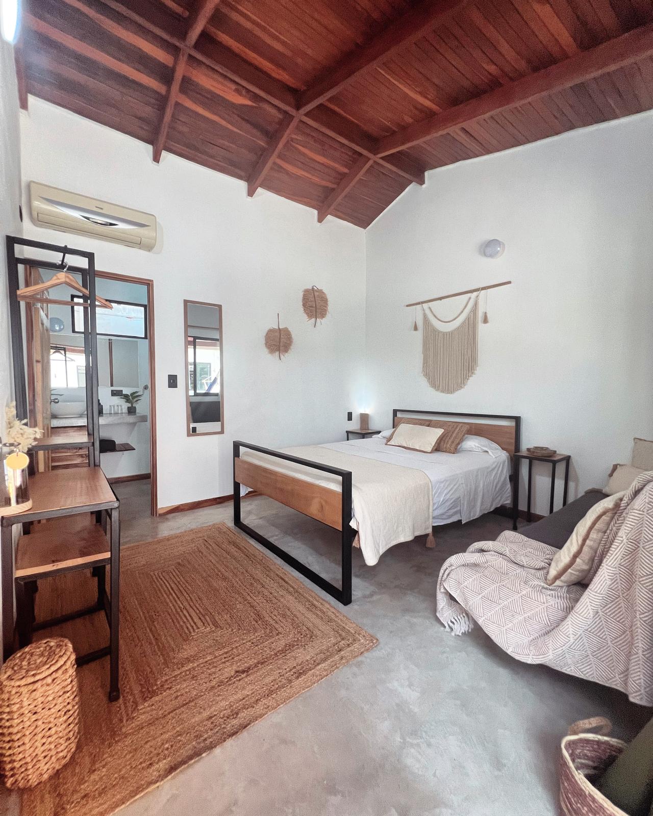 Guest room at Calipso Ocean Lodge